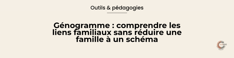 Illustration COEDO représentant un génogramme familial sur plusieurs générations, avec différents liens entre les personnes et un professionnel observant la représentation sans en tirer de conclusion définitive. L'image symbolise le génogramme comme support pour comprendre les relations et l'histoire familiale tout en rappelant qu'une famille ne peut pas être réduite à un schéma.